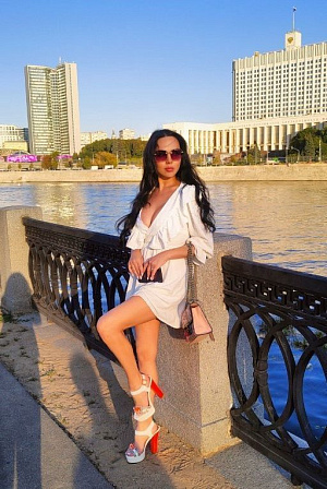 Детализированные фото и отзывы Роковая красотка Аня