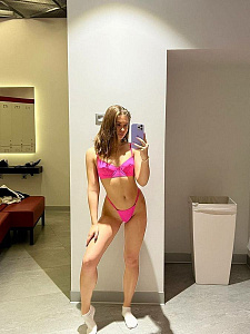 Камила — эротические фото