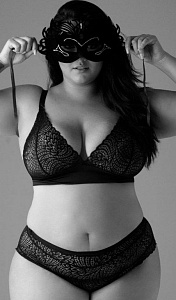 Марина — эротические фото