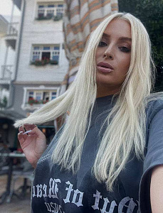 Юля - проверенные фото проститутки